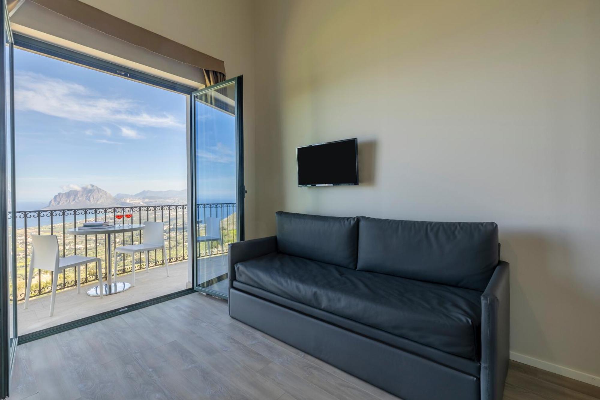 Hotel Venere Di Erice Resort & Spa Валдериче Екстериор снимка
