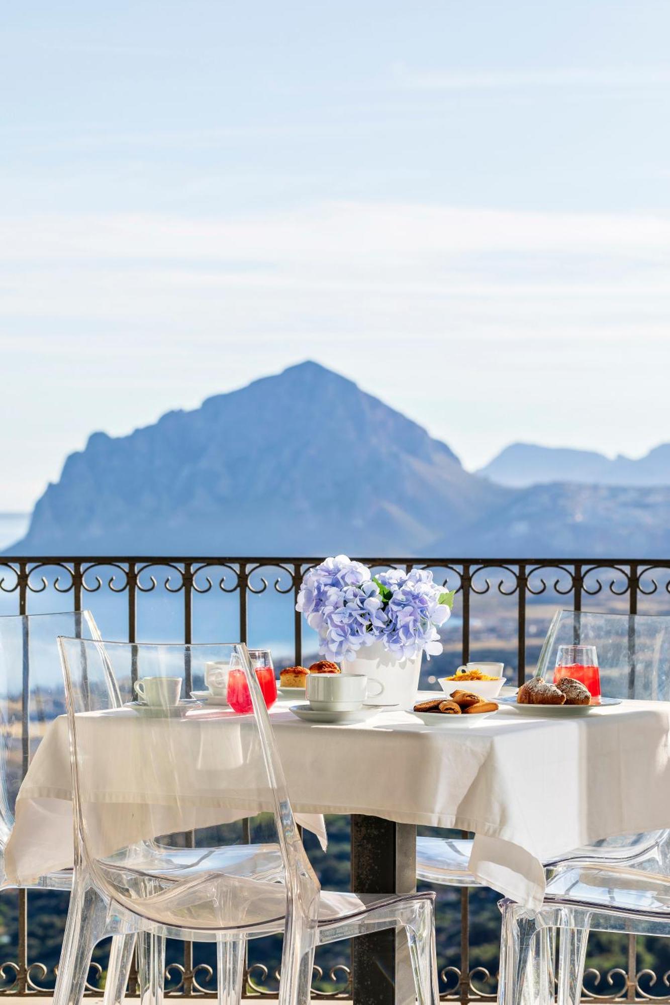 Hotel Venere Di Erice Resort & Spa Валдериче Екстериор снимка