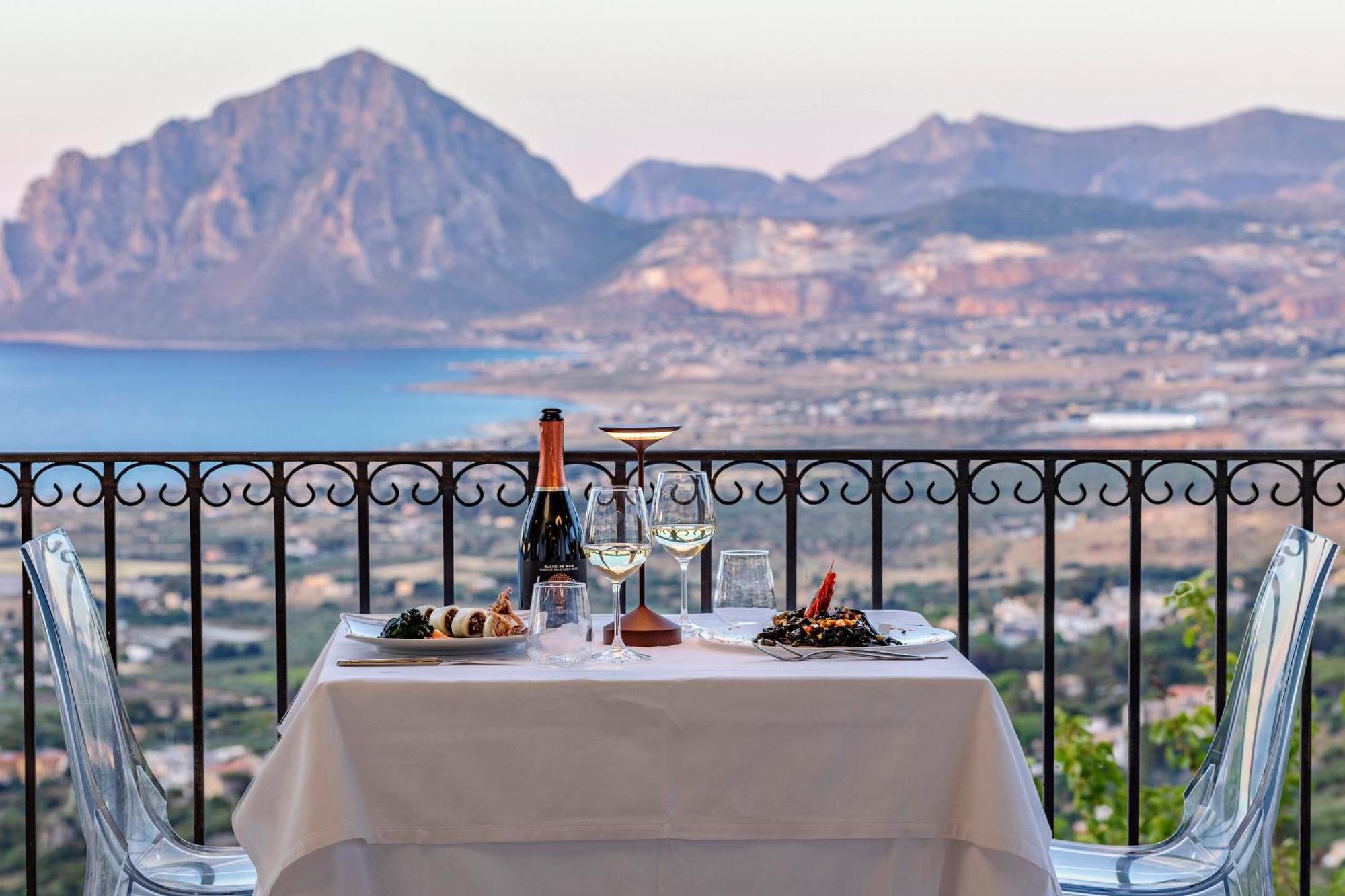 Hotel Venere Di Erice Resort & Spa Валдериче Екстериор снимка