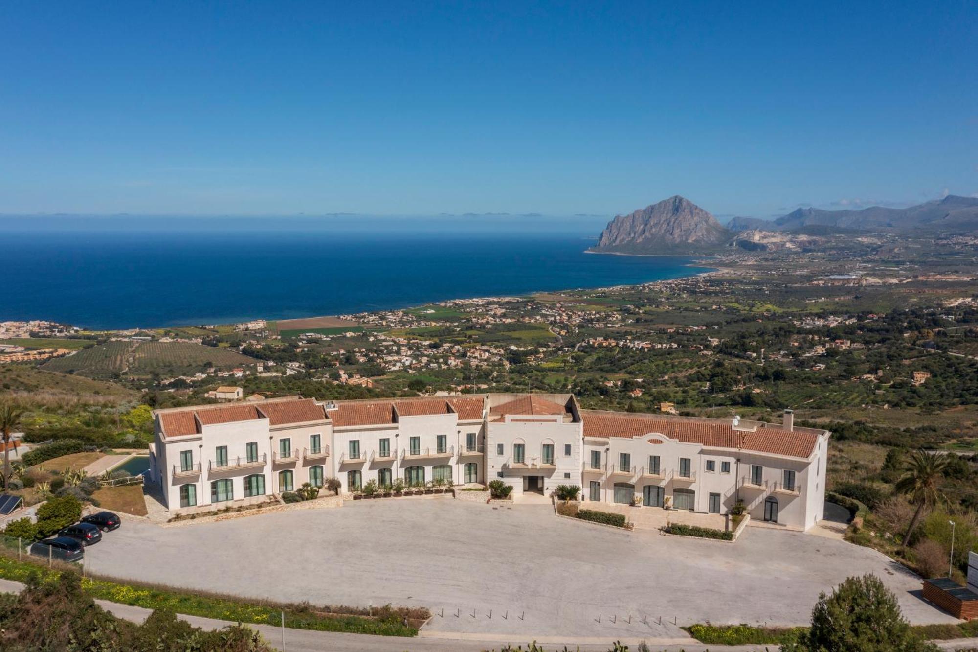 Hotel Venere Di Erice Resort & Spa Валдериче Екстериор снимка